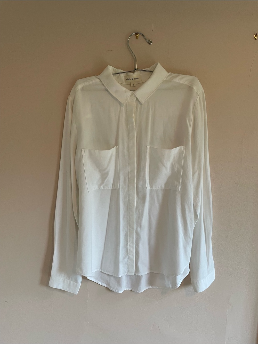 Anthropologie Cloth & Stone White Long-Sleeve Button Down Shirt